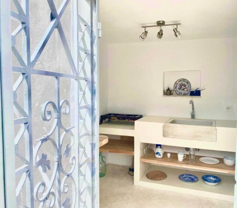 Stylish Vathy Studio With Sea View 外观 照片