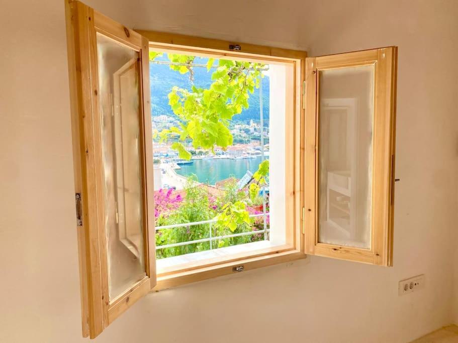 Stylish Vathy Studio With Sea View 外观 照片